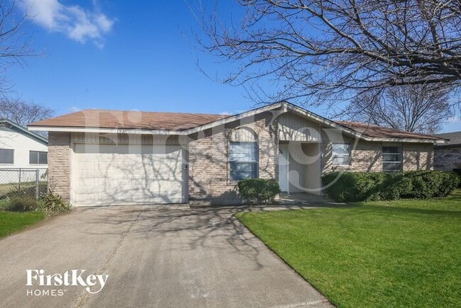 Building Photo - 1546 Willowbrook St