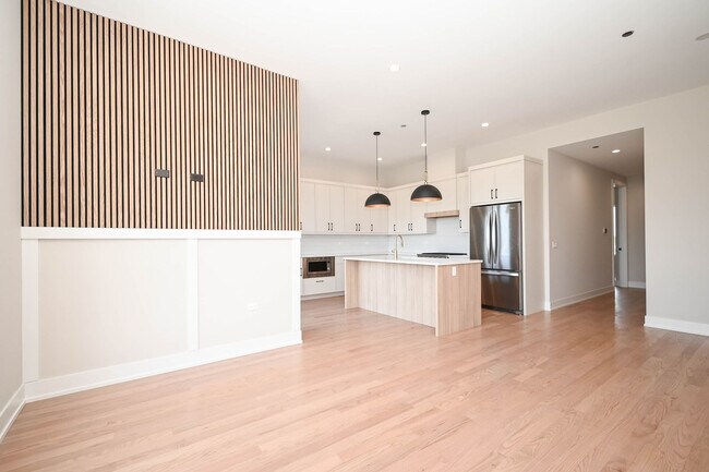 Foto del edificio - 2127 W Madison St