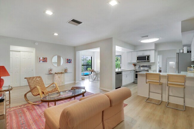 Foto del edificio - 85 Hickory Hill Rd