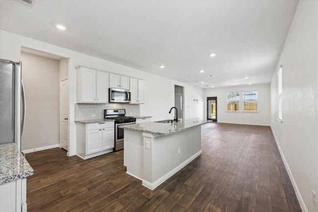 Building Photo - 220 Tributary Way