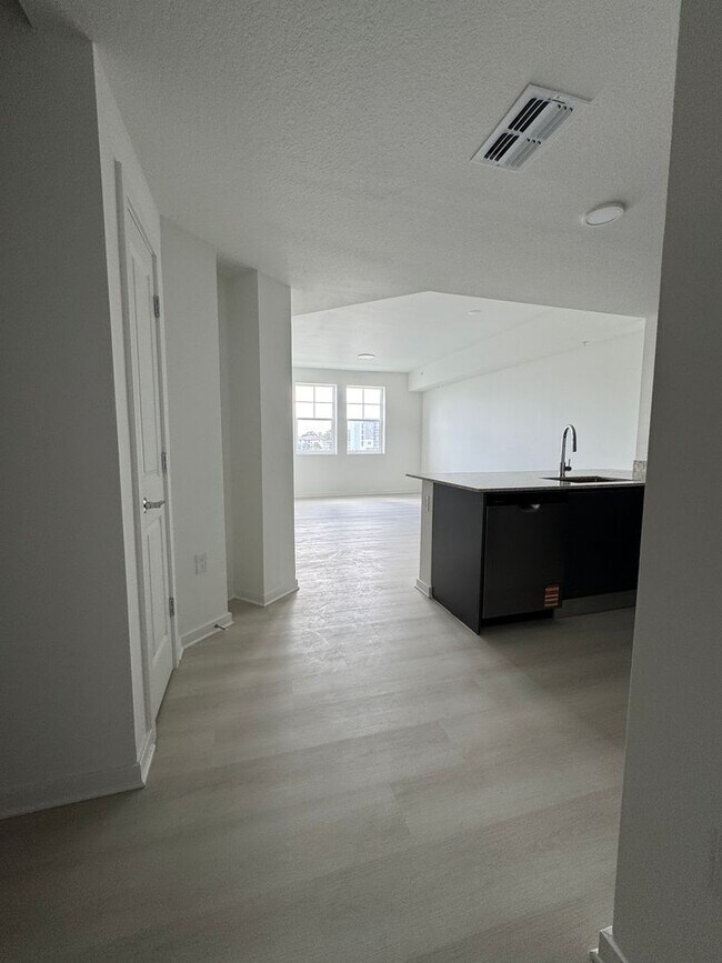 Foto del edificio - Cozy condo for Lease