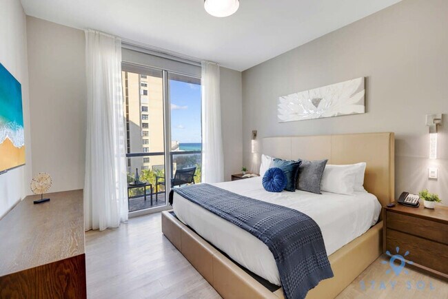 Building Photo - 777 N Ocean Dr