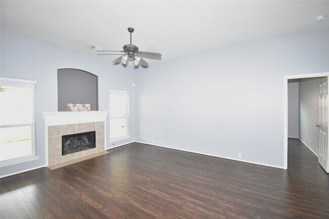 Foto del edificio - 30315 Castle Forest Dr