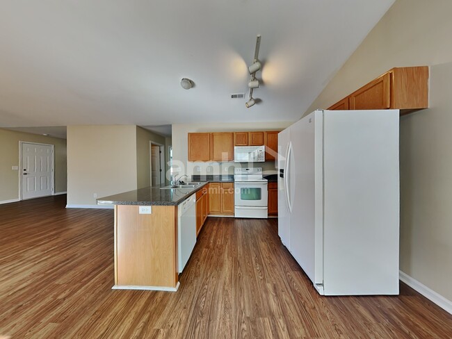 Building Photo - 4 Sandwort Ln