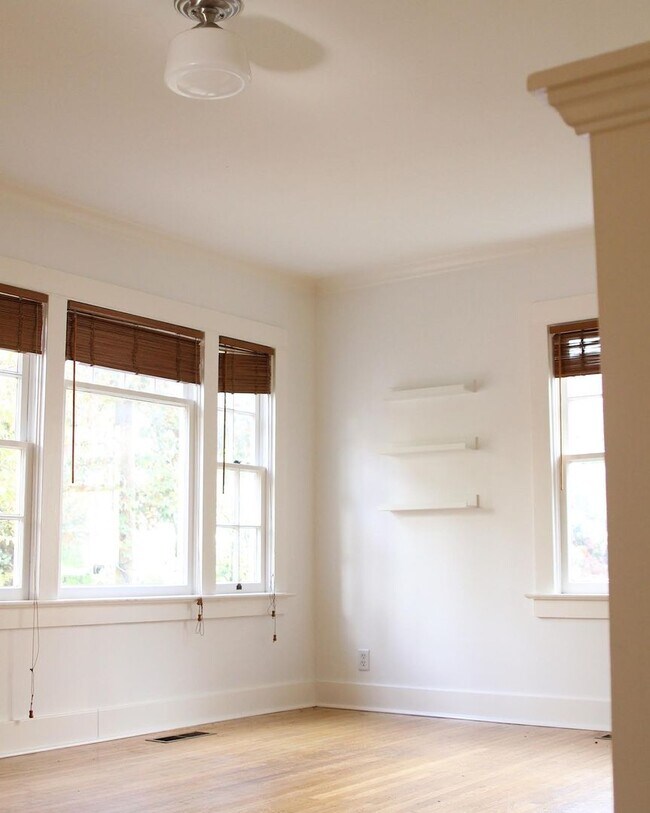 Foto del edificio - 5918 NE 13th Ave