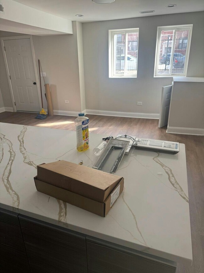 Foto del edificio - 5910 S Michigan Ave