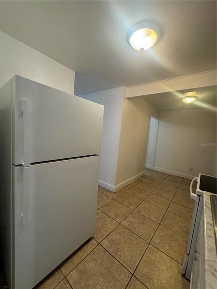 Foto del edificio - 930 Emerald Dr