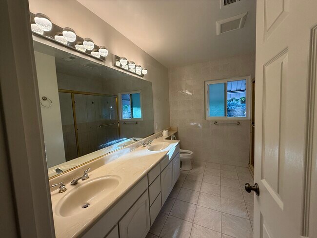 Foto del edificio - 4231 Wilkie Way