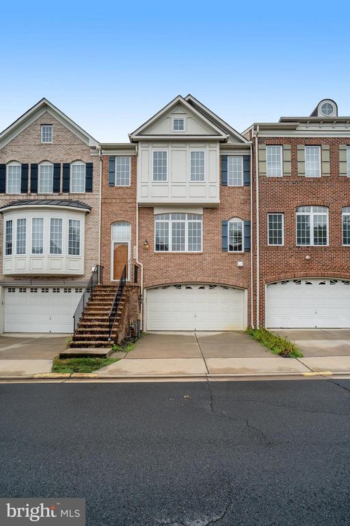 Foto del edificio - 24949 Bannockburn Terrace