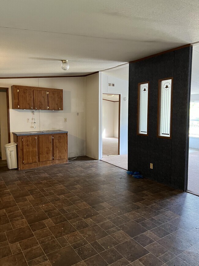 600 Davis Cir, Big Sandy, TX 75755 House for Rent in Big Sandy, TX