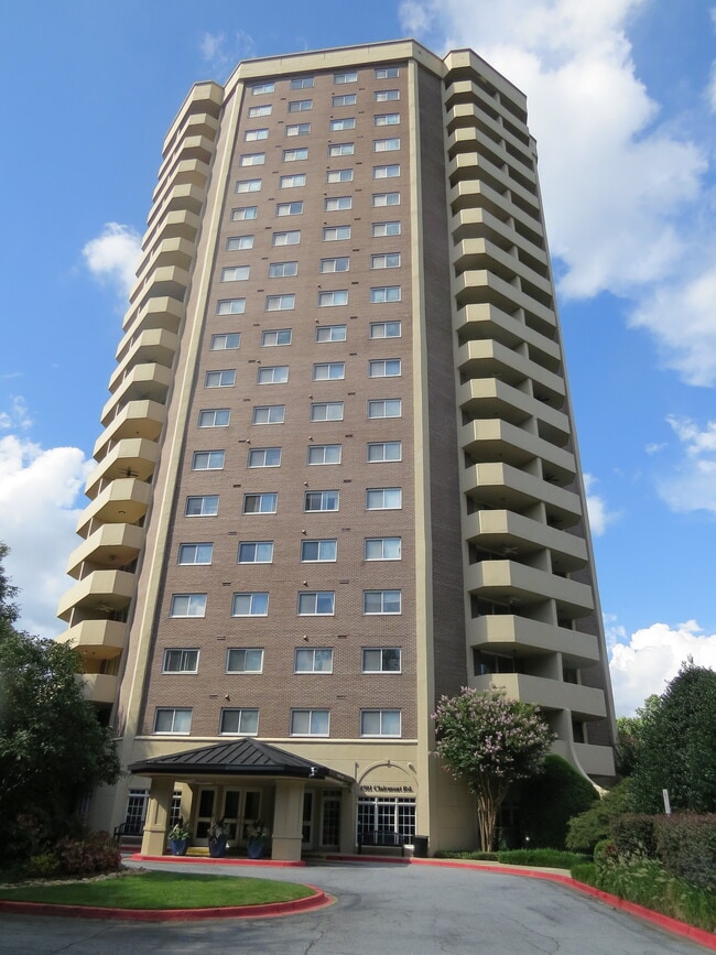 Building Photo - 1501 Clairmont Rd