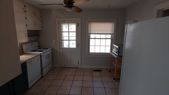Foto del edificio - Nice 2 bedroom Home