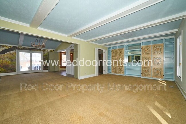 Building Photo - 530 Elbow Bend Blvd