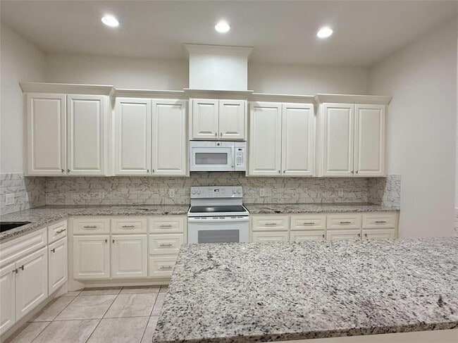 Building Photo - 2610 Appian Wy