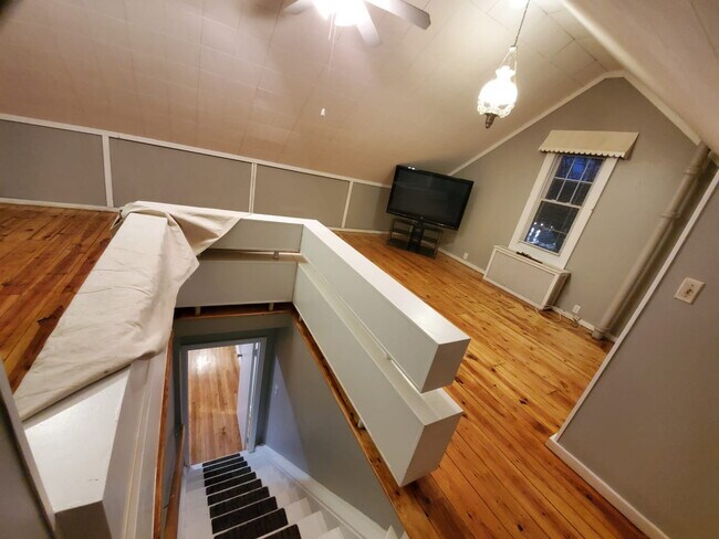 Foto del edificio - 176 Hicksville Rd