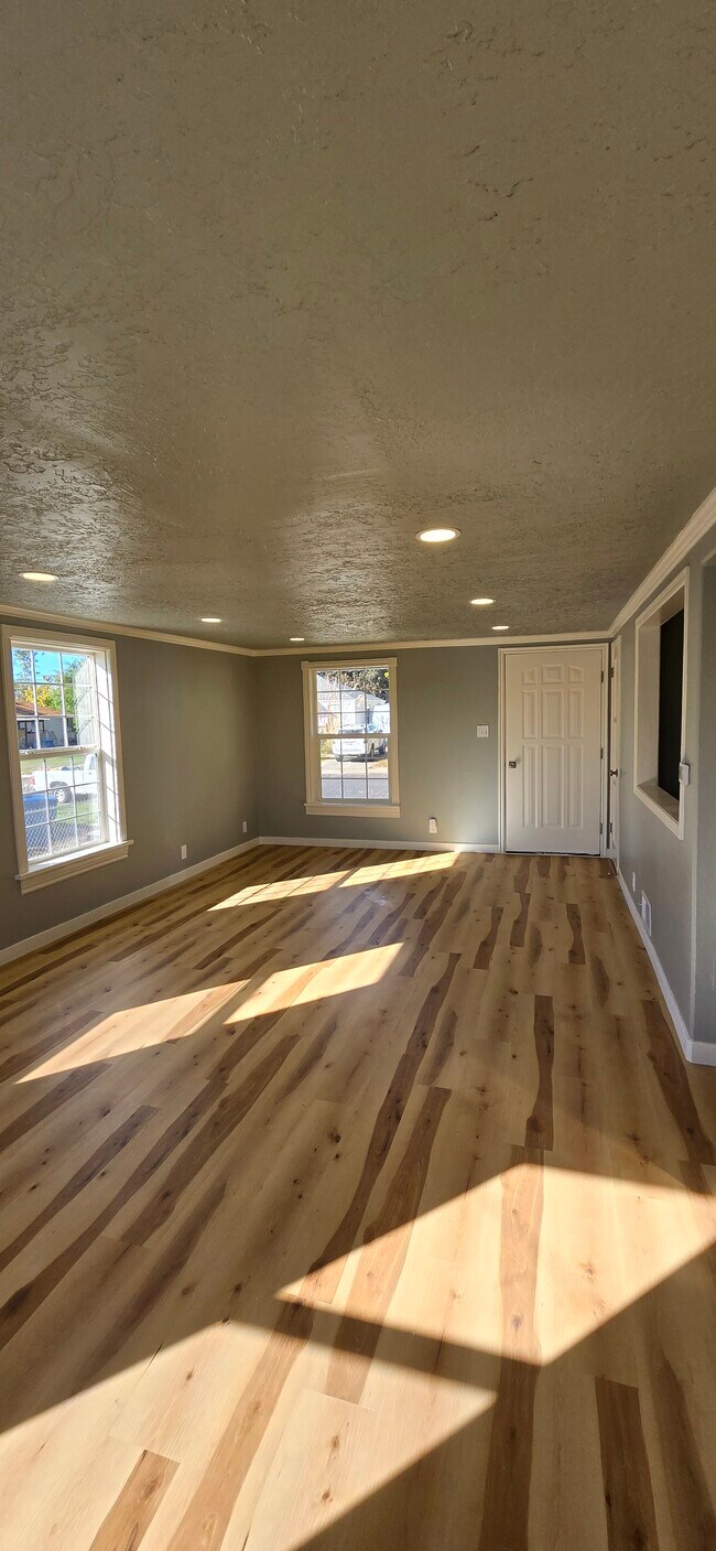 Foto del edificio - 351 Washington Ave