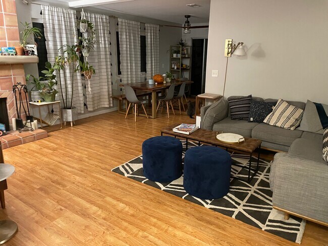 Foto del edificio - 258 Mountain View Dr