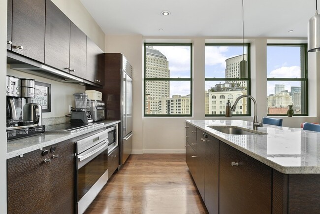 Building Photo - 286 Columbus Ave