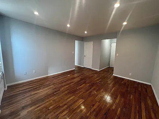 Building Photo - 2 bedroom in BRONX NY 10460