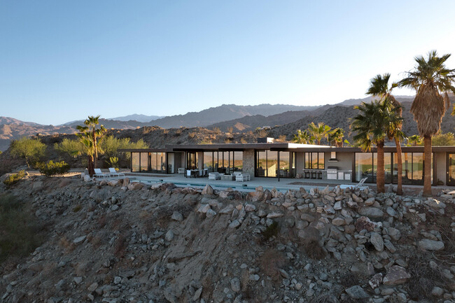 Foto del edificio - 71270 Oasis Trail