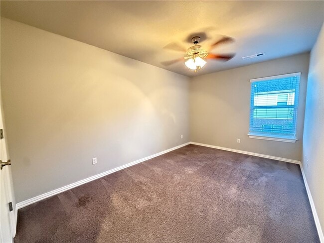 Building Photo - 2731 W Kilimanjaro Way