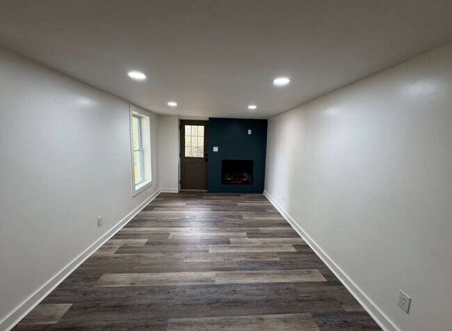 Foto del edificio - 250 N Anderson St