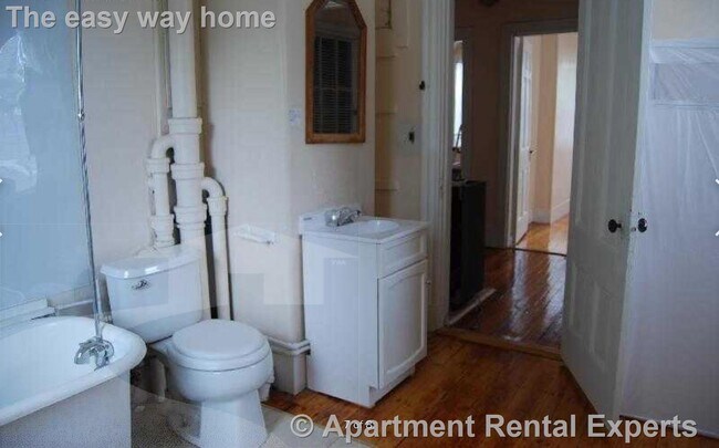 Building Photo - 15 Forster St