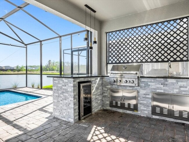 Building Photo - 4308PW  Brand New Storey Lake 9BR Villa/Su...