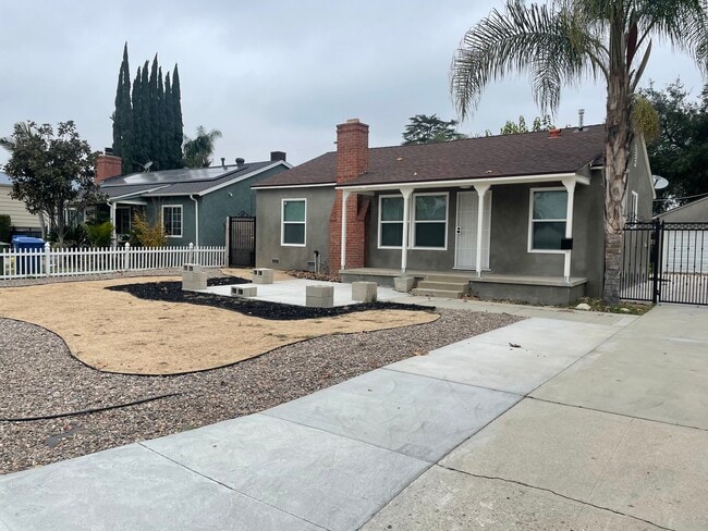 Building Photo - 17221 Kittridge St