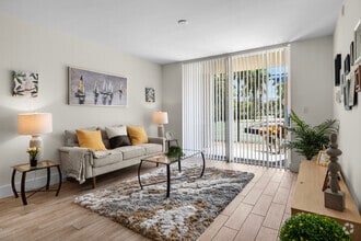 2BR, 2BA - 1,092SF - Living Room - Vista Verde at Coconut Creek