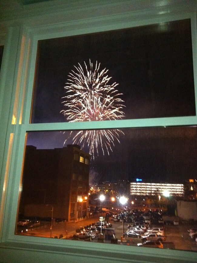 Building Photo - 806 Penn Ave