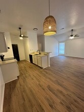 Building Photo - 11905-11907 Averett Ct