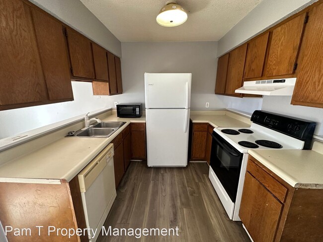 Foto del edificio - 2 br, 1 bath House - 106 Wisteria Court