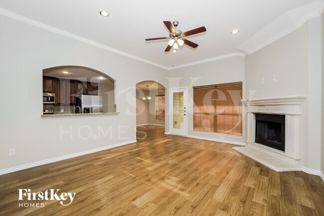 Foto del edificio - 146 Springtree St