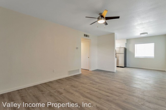 Building Photo - 2 br, 2 bath Apartment - 1939 W Berridge Lane