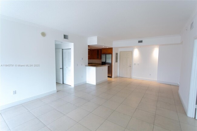 Building Photo - 20 Calabria Ave