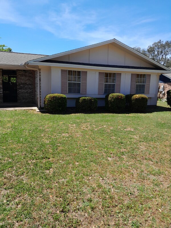 Primary Photo - 4809 Balmoral Dr