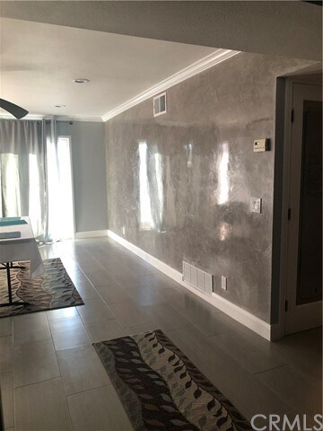 Building Photo - 659 S Indian Hill Blvd
