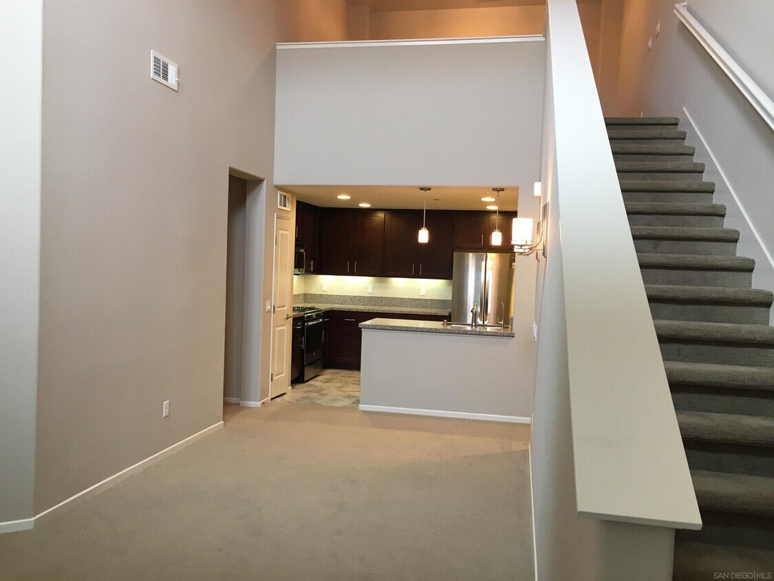 Building Photo - 6635 Canopy Ridge Ln