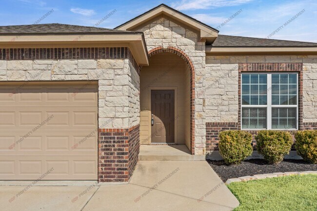 Foto del edificio - 8108 Honeysuckle