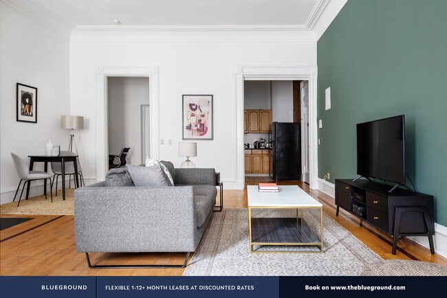 Foto del edificio - 238 Madison Ave