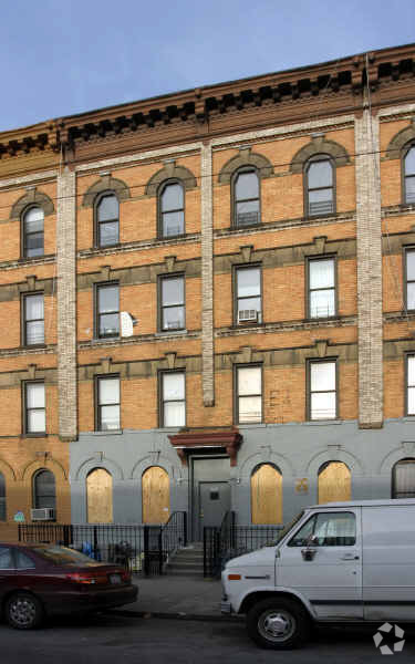 Primary Photo - 527-531 Knickerbocker Ave
