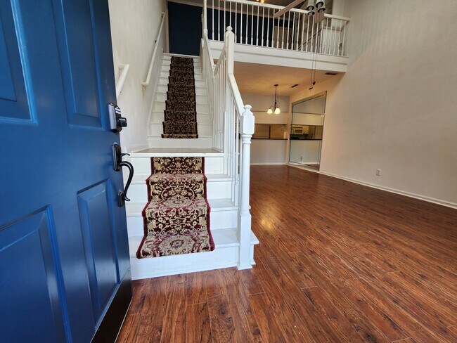 Foto del edificio - 1204 Loose Strife Pl