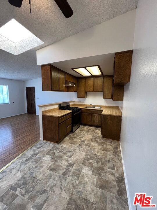 Foto del edificio - 1114 W 155th St