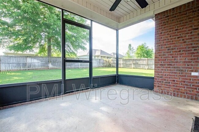 Foto del edificio - 109 Telford Ln