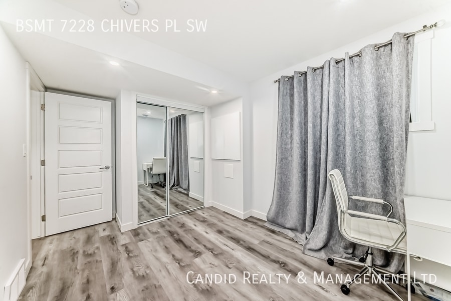 Building Photo - 1 Bedroom Legal Basement Suite