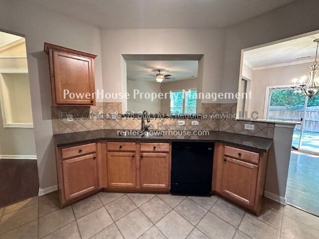 Photo - 5530 Crestwick Way House
