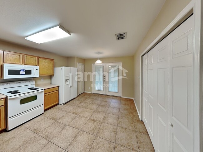 Building Photo - 9515 Shetland Ct