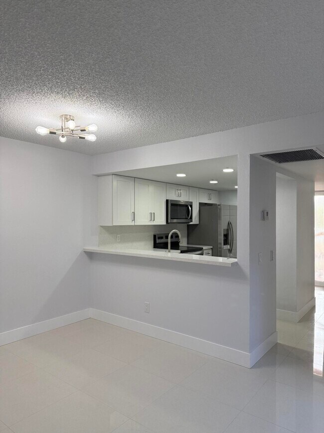 Foto del edificio - 1041 NW 124th Ave