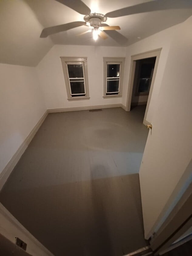 Foto del edificio - 1802 Clover Ave